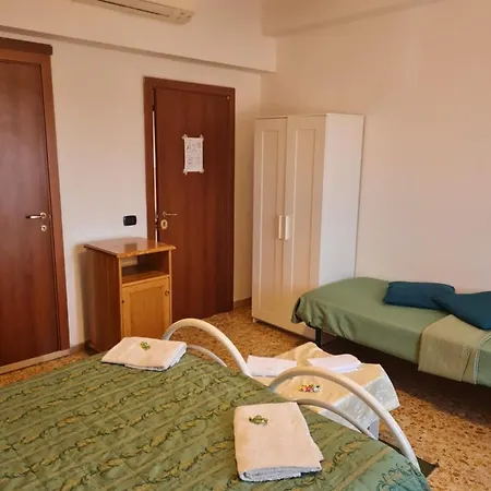 招待所 La Palazzina 4*